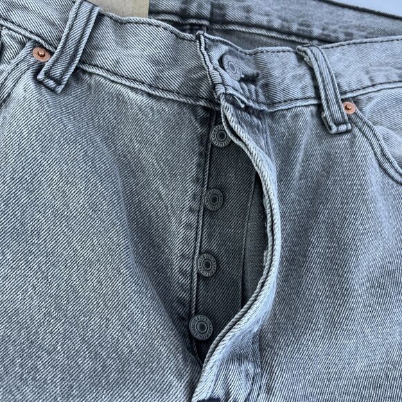New Mens Levi’s 501 Button Fly Gray Wash Jeans Sz 34x29 NWT Irregular - Picture 5 of 10
